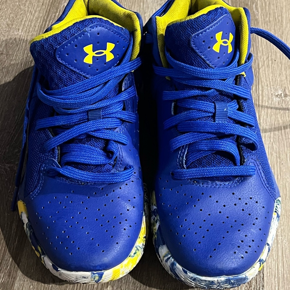 Under Armour Kids Sneakers in Blue and Yellow